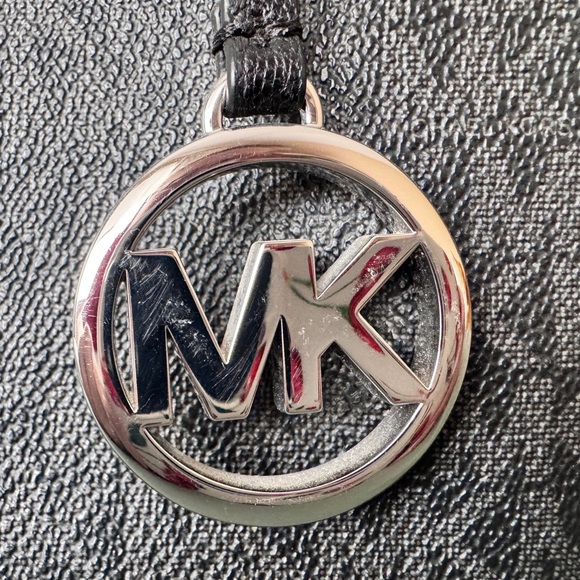 Black Signature Michael Kors Tote and wallet set - Picture 2 of 13